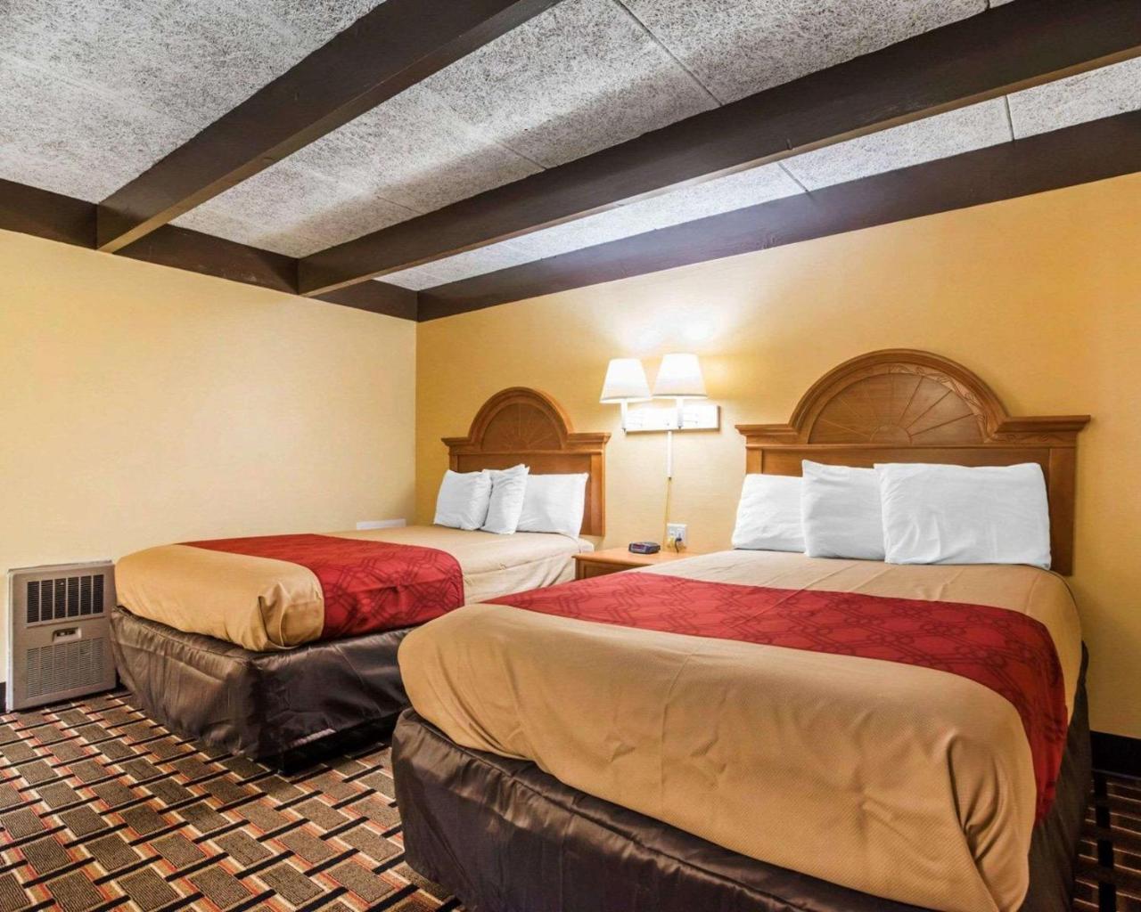 Econo Lodge New Paltz Extérieur photo