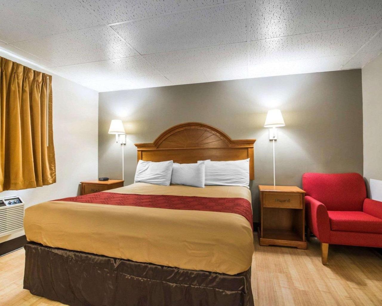 Econo Lodge New Paltz Extérieur photo