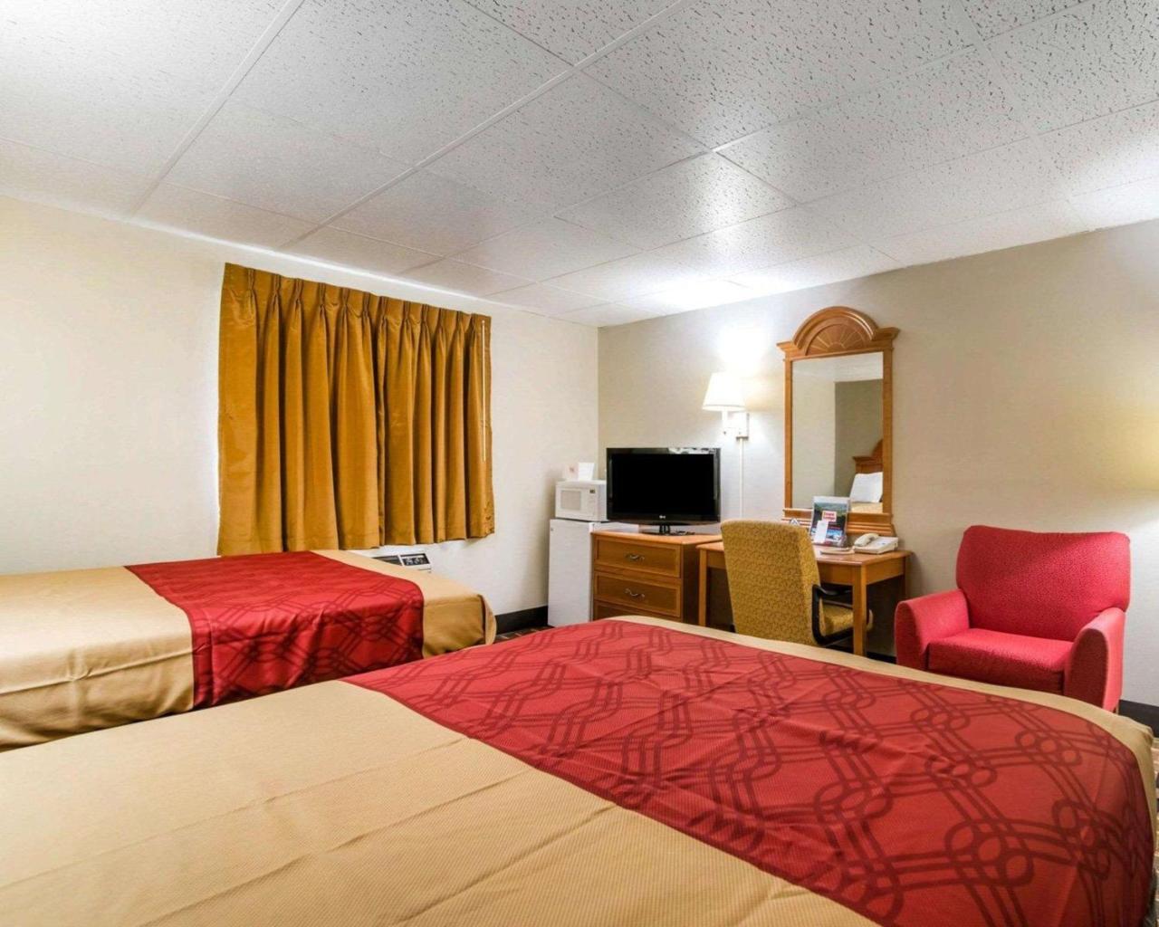 Econo Lodge New Paltz Extérieur photo