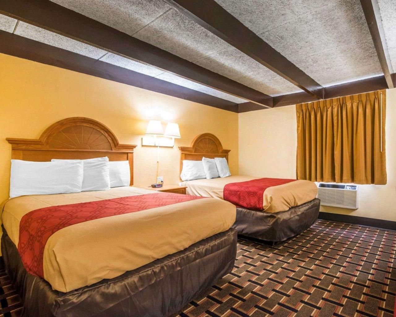 Econo Lodge New Paltz Extérieur photo