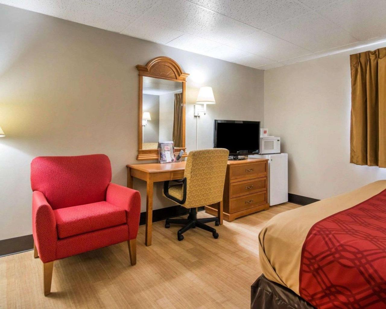 Econo Lodge New Paltz Extérieur photo