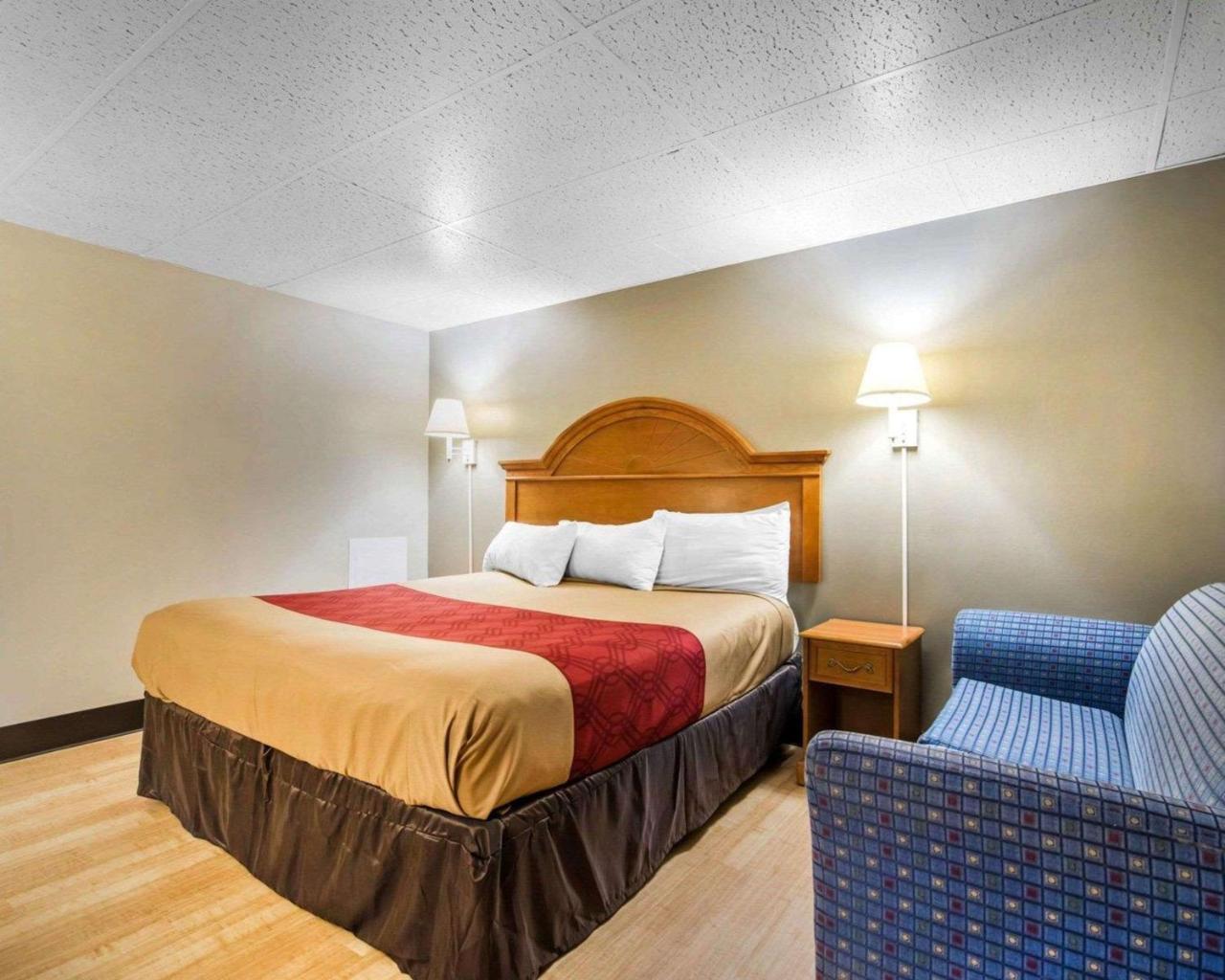 Econo Lodge New Paltz Extérieur photo