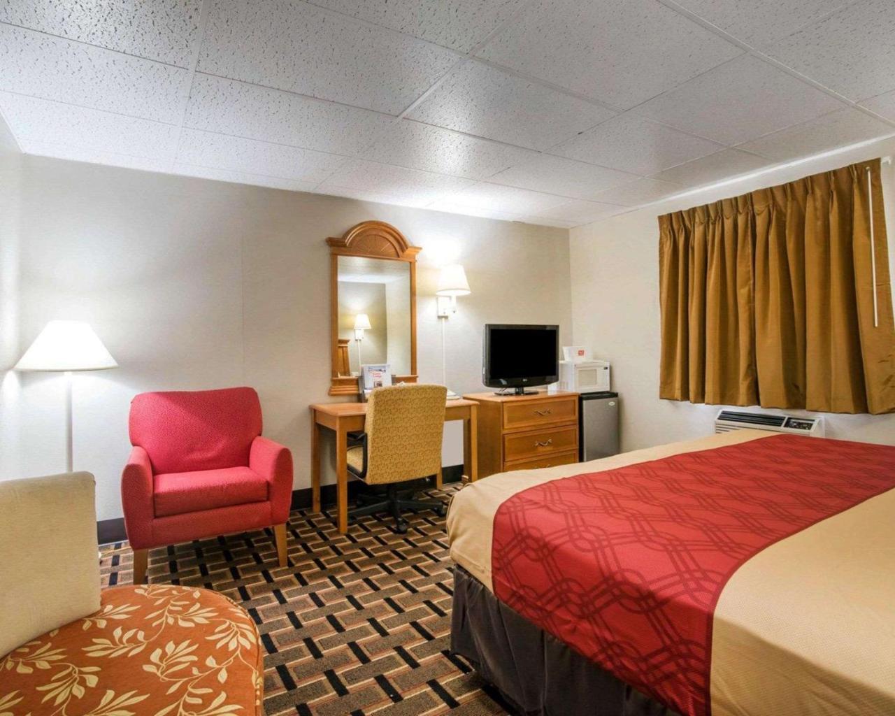 Econo Lodge New Paltz Extérieur photo